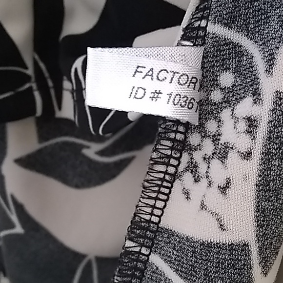 FINAL MARKDOWN Express Unlined Mini Skirt (L) - Picture 5 of 6